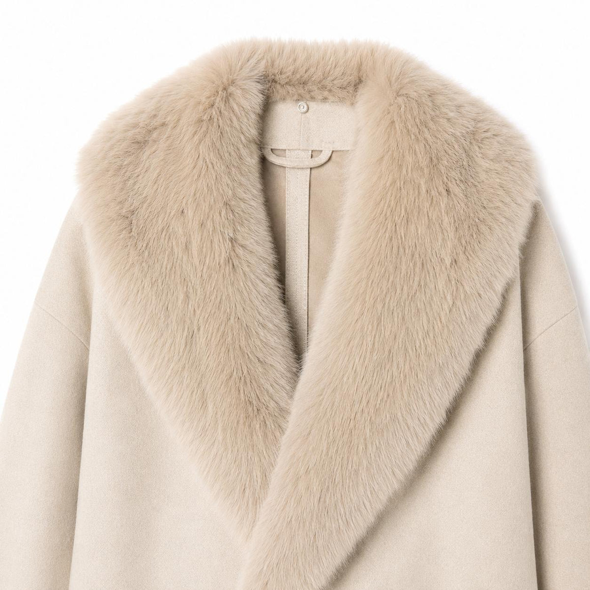 Élise Coat - Fur Collar